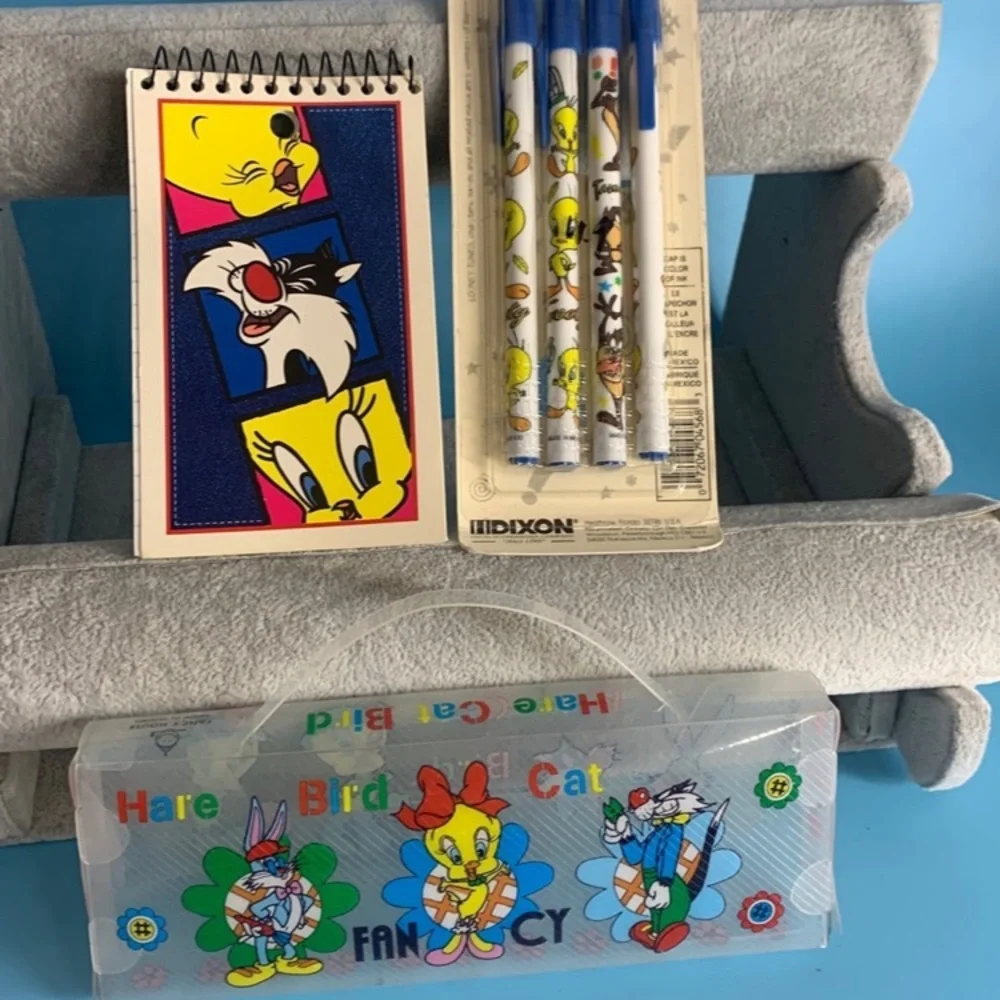 Looney Tunes stationery lot memo book pens pencil holder Sylvester Tweety Bird